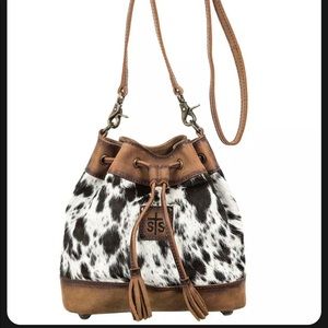 STS Ranchwear Cowhide Handbag